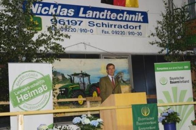https://www.nicklas-landtechnik.de/cache/vs_Bauerntag und Oldtimertreffen 2015_19.06.2015Bauerntag(9).JPG-6105.jpg